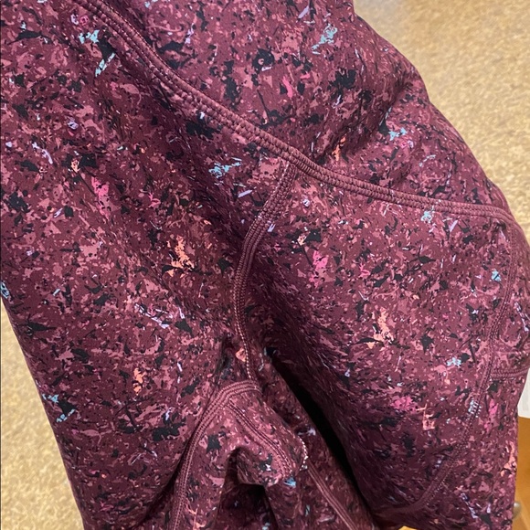 NWT Reebok 7/8 Legging High Rise Medium Grape Wine - Picture 14 of 14